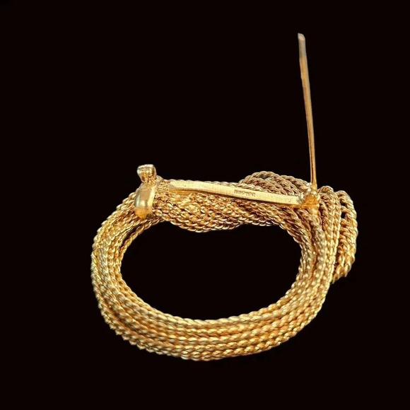 Vtg Brooch Napier 2 inch 1960’s Twisted Rope Gold Tone Knot Pin  Signed Feminine - Picture 6 of 10